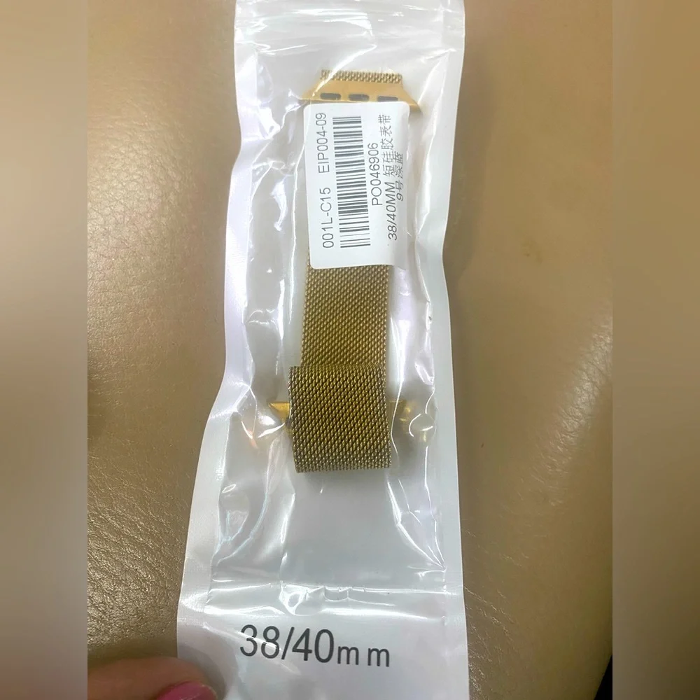 APPLE WATCH ASSORTED STRAPS. 999/- each. Gold rose gold black navy blue maroon - Picture 10 of 10